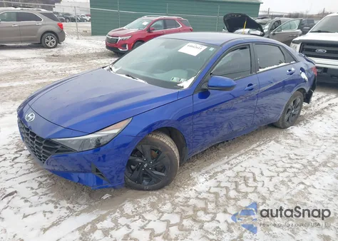 2023 Hyundai Elantra Sel z USA, uszkodzony, nr VIN KMHLM4AG3PU494678